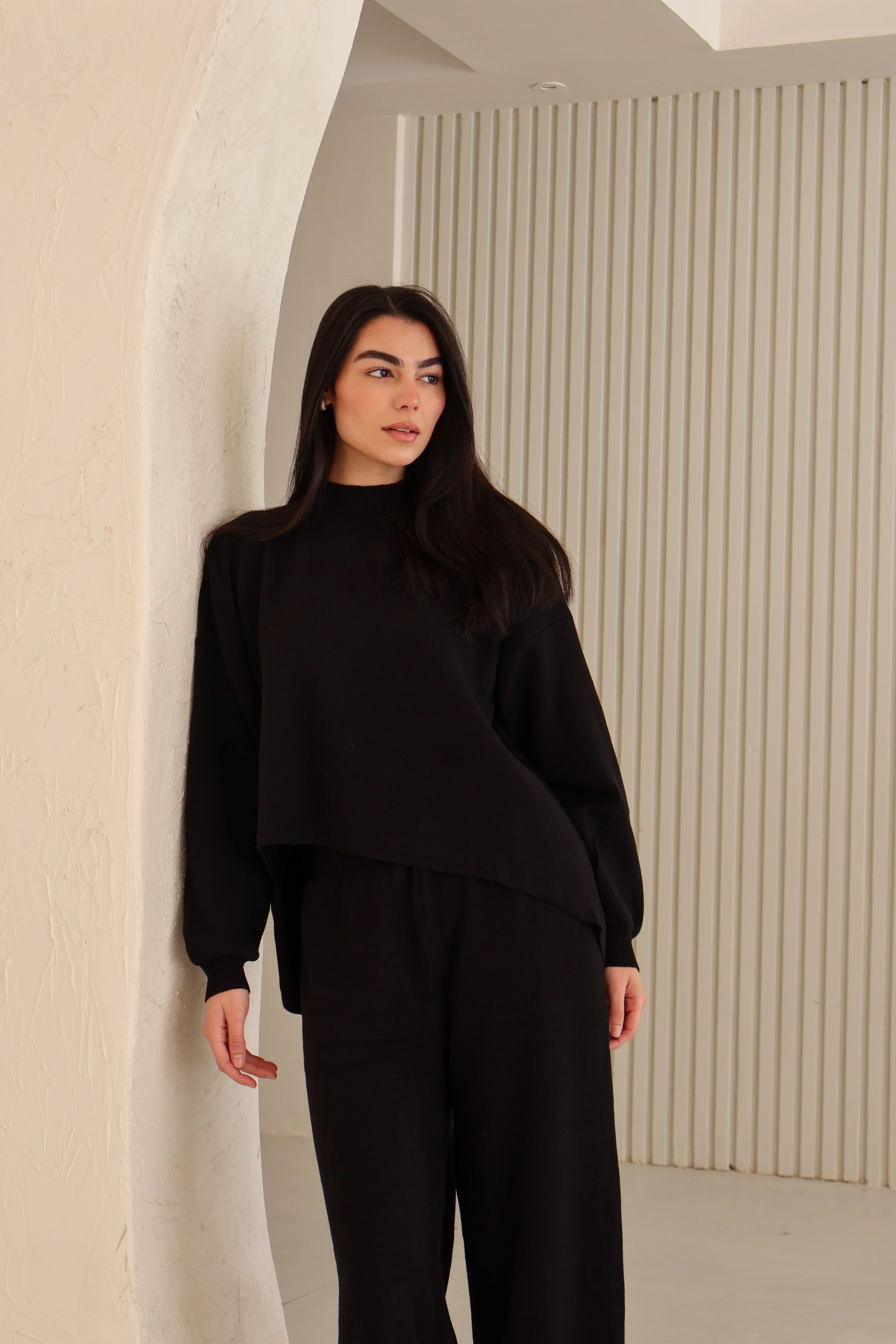 Black Cropped Set
